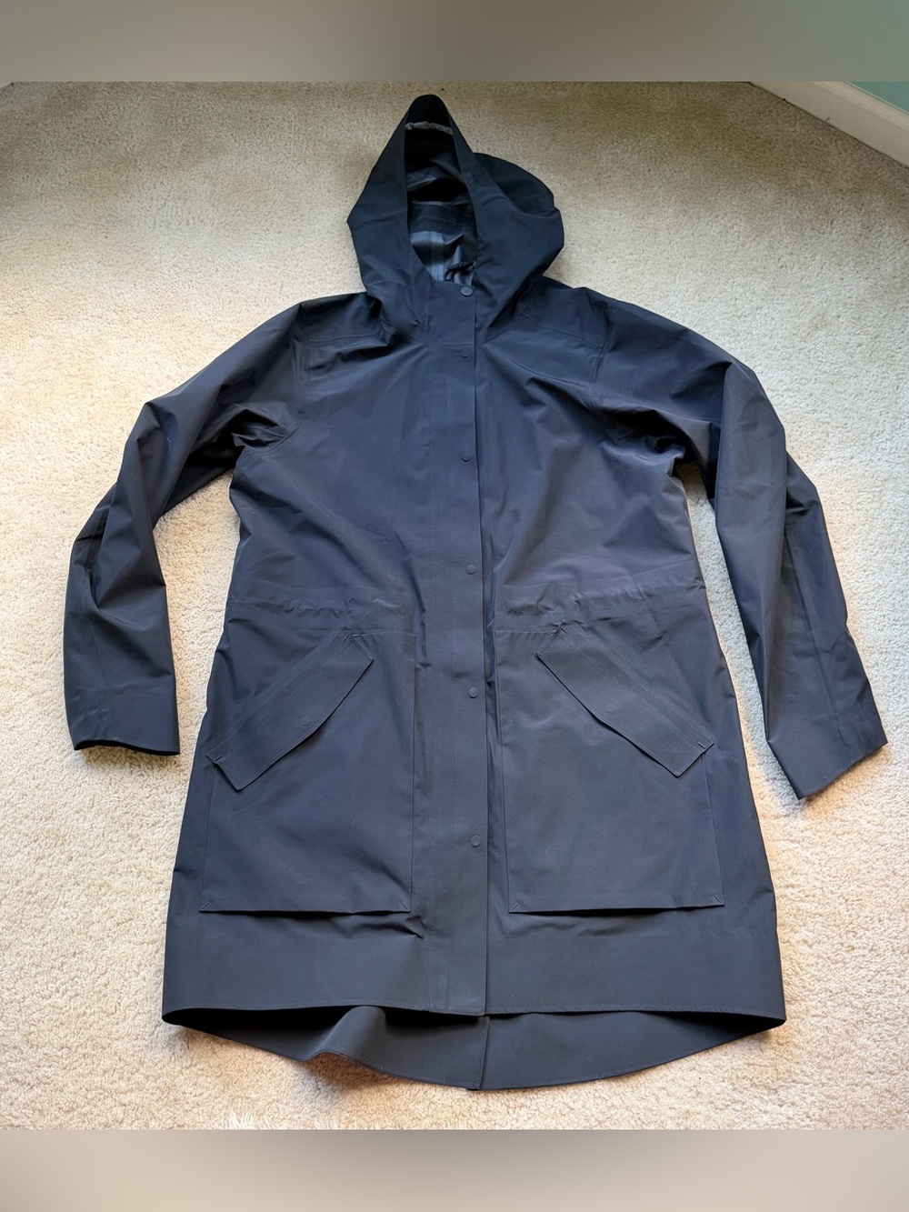 REI Co-op Women’s Black Hooded  Waterproof Full Zip Rain Jacket - L - EUC